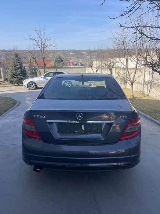 Dezmembrez mercedes w204 amg c 2.2 euro 5