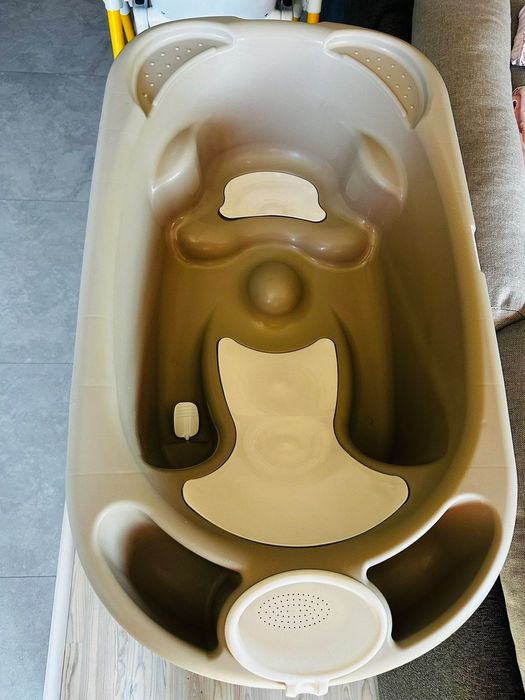 Бебешка вана със стойка