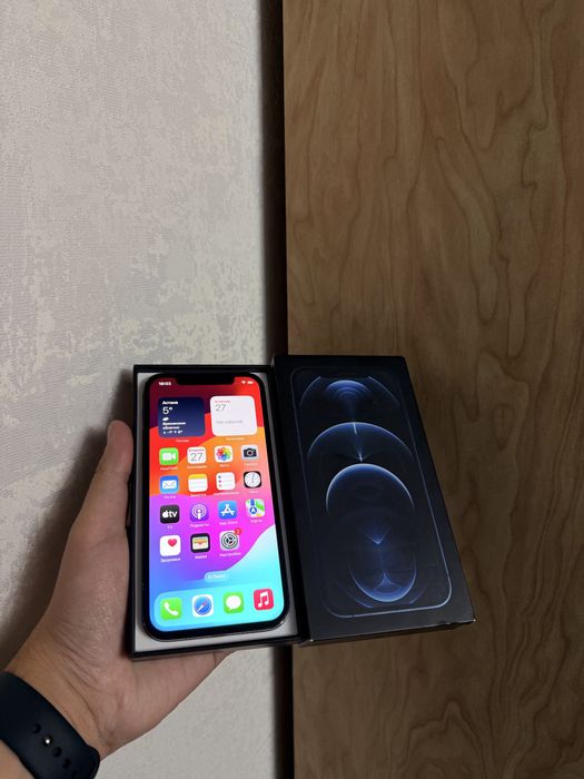 iPhone 12 Pro 128Gb - В отличном состоянии