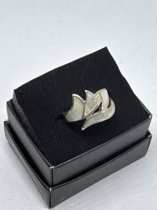 сребърен дамски пръстен 7.86гр 925