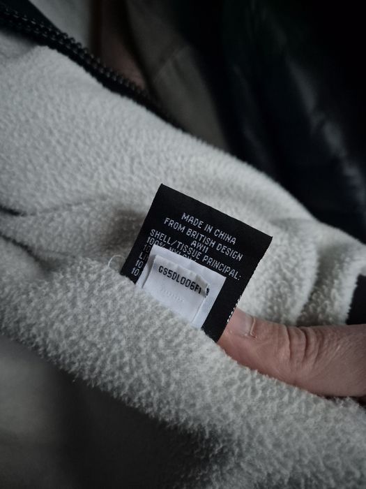 Яке марка Superdry