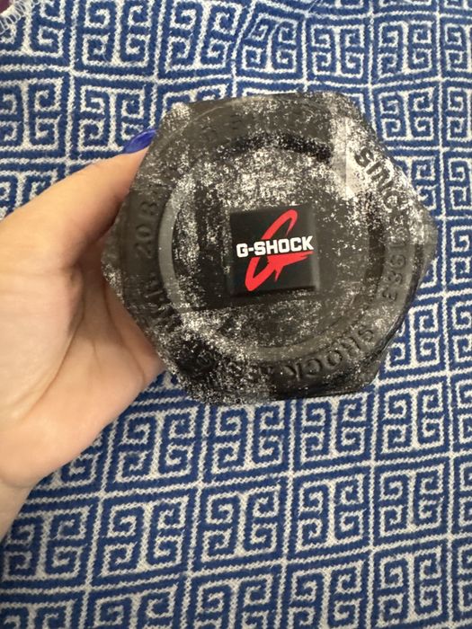 Продаю часы casio g-shock оригинал.