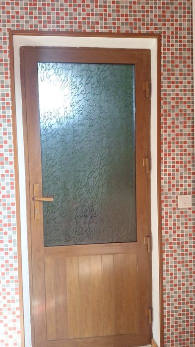 Есітер сатылады ешбір жері сынбаған