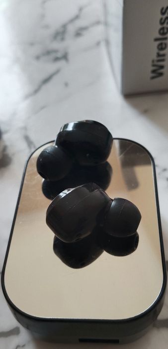 Продаю блютуз наушники YD03