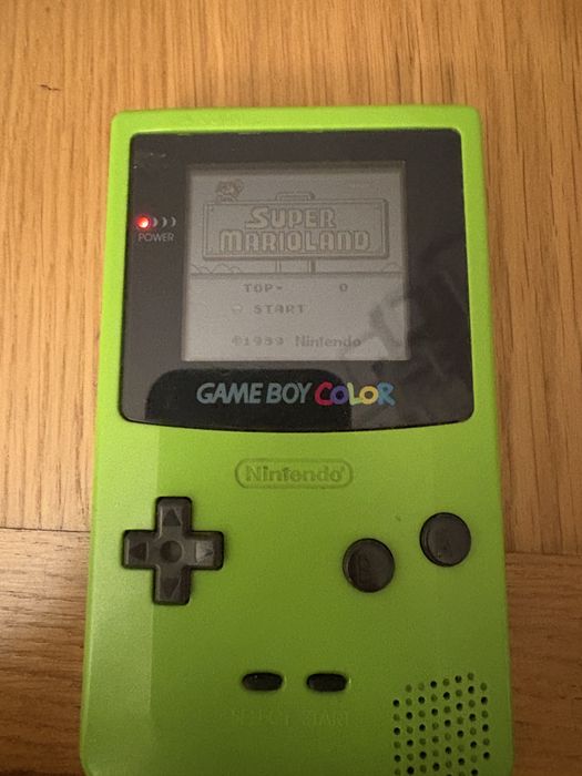 Nintendo Game Boy color green