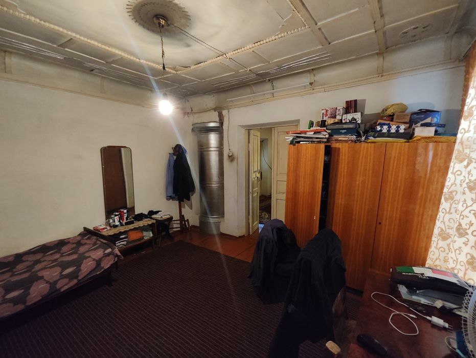 Bodomzor metro uy sotiladi