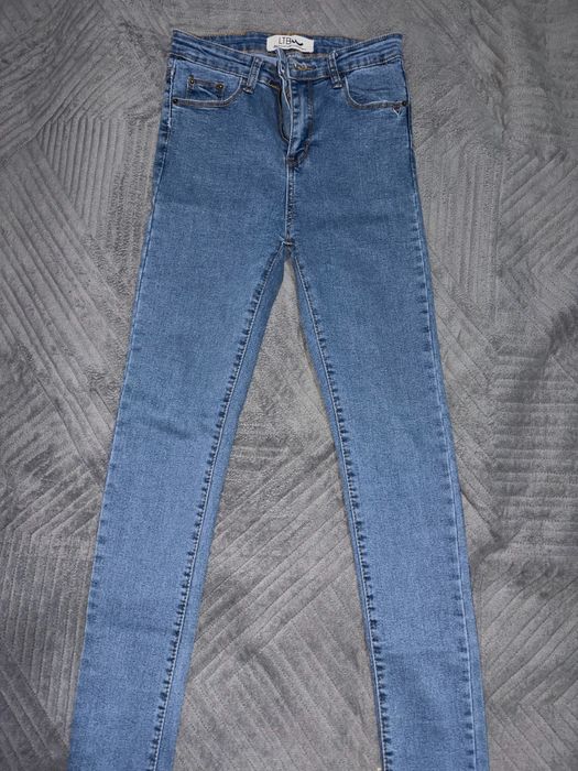 Летние джинсы 42-44