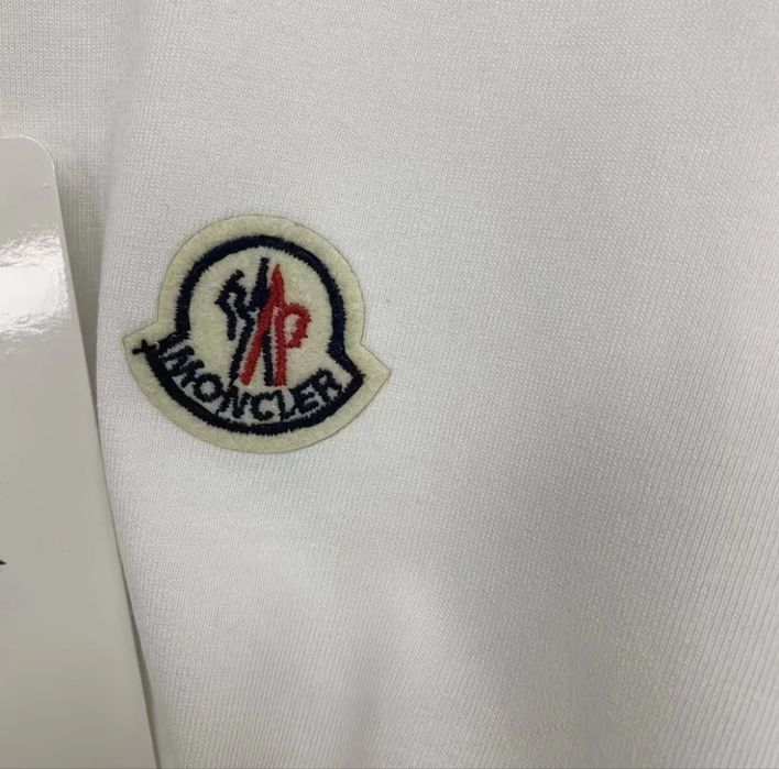 футболка moncler