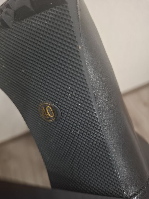 Продаются сапоги 40 размер