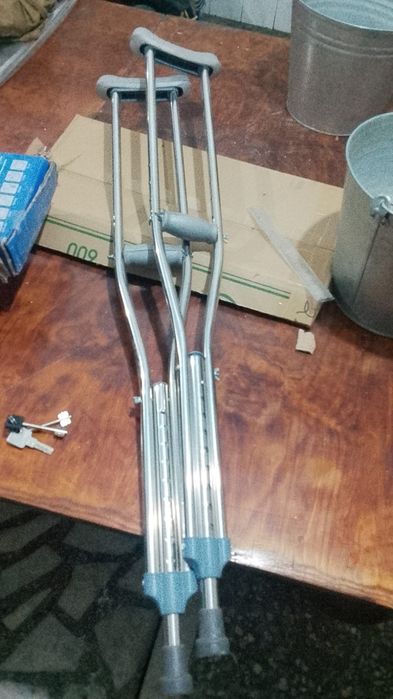 Костыли почти новые