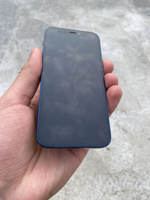 12 mini sotiladi srochni