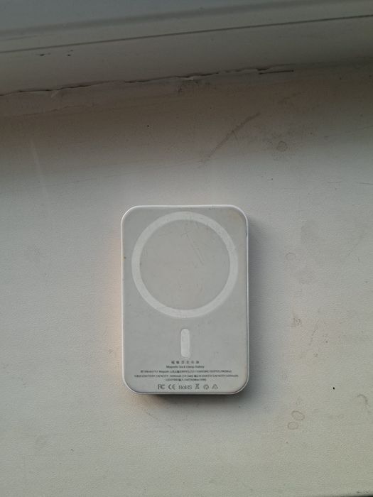 Магнитный пауэрбанк MagSafe 5000 mAh (б/у)