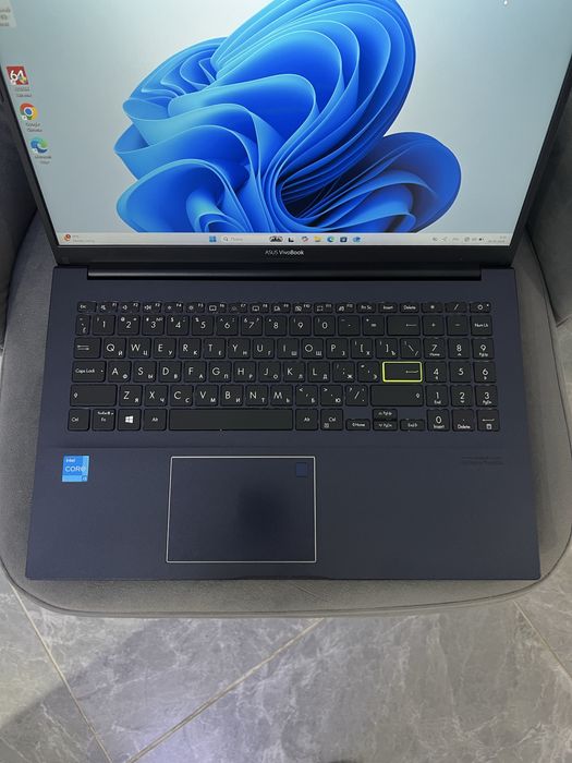 Шустрый ноутбук Asus VivoBook Core i3/11