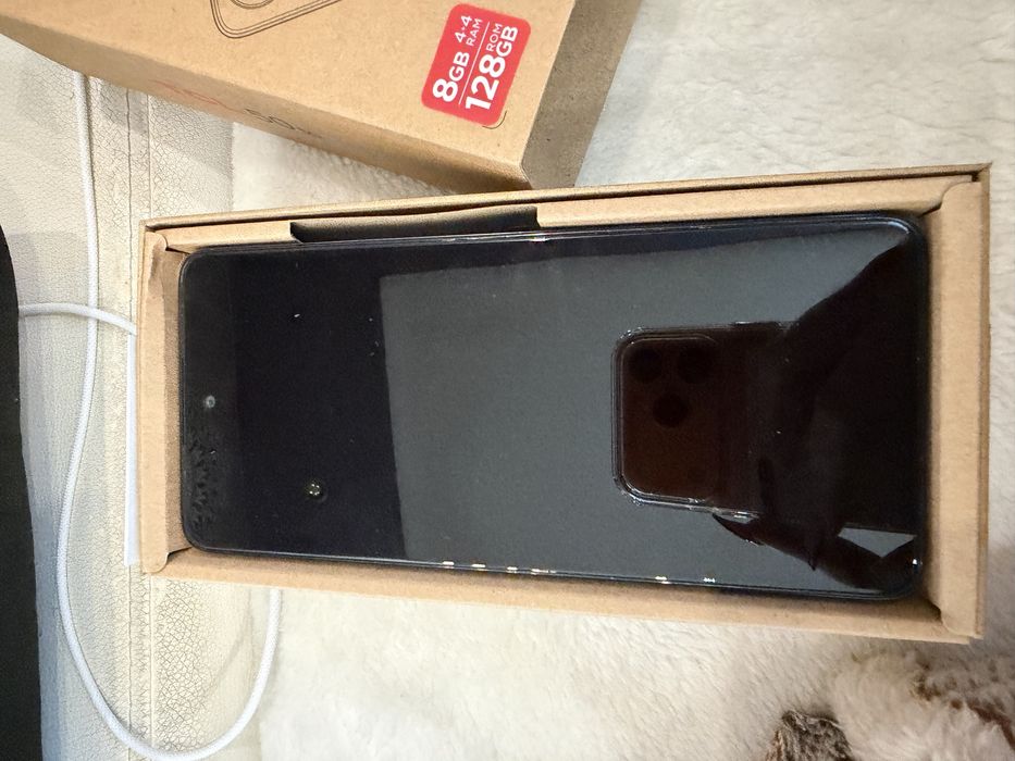 TCL 50 5G  128+8 GB