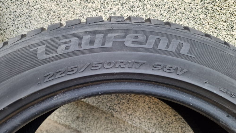 Зимни гими Laufenn 225/50/17