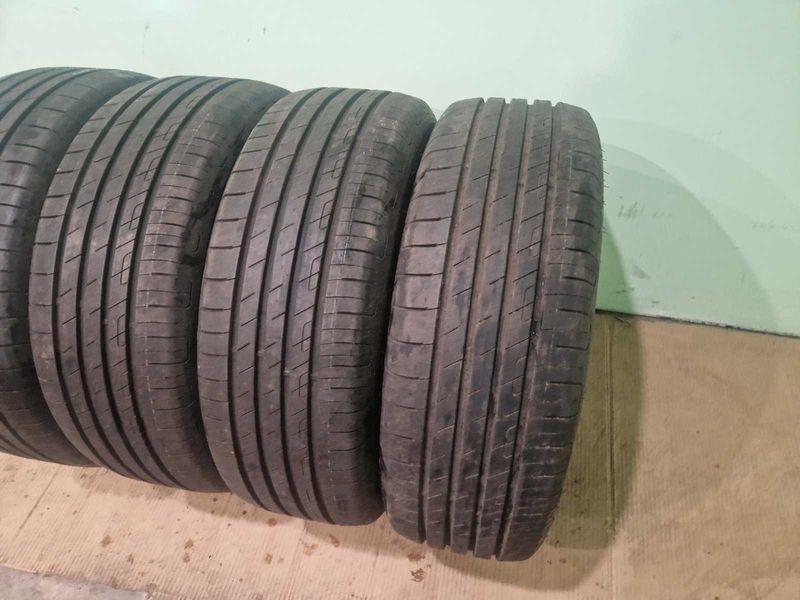 4 Goodyear R18 215/55/ 
летни гуми DOT2421