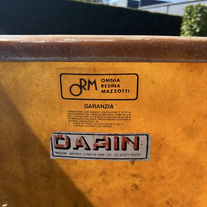Cada vin din fibra de sticla 600L