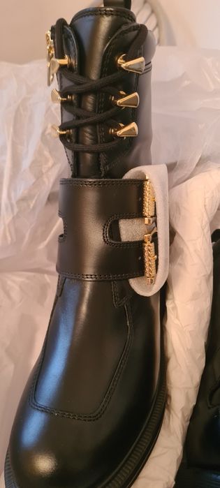 Ghete Love Moschino,  nr.36, piele naturală