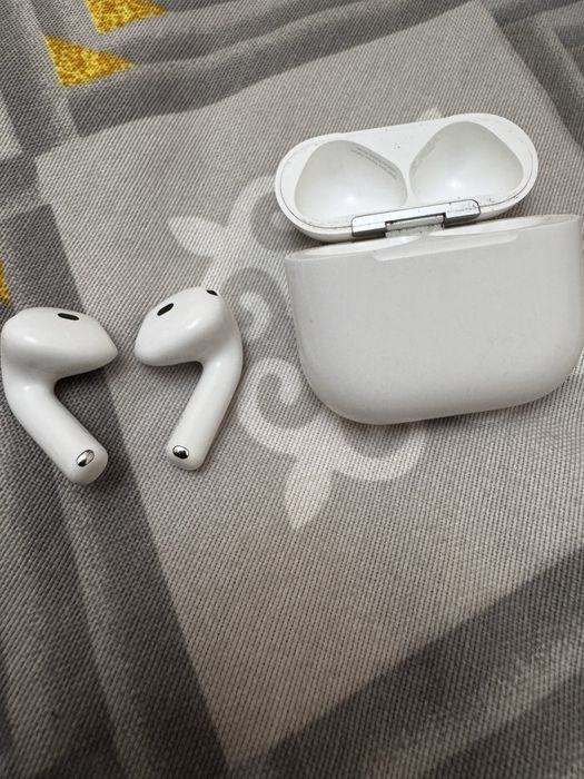 Наушники Apple AirPods 4 белый
