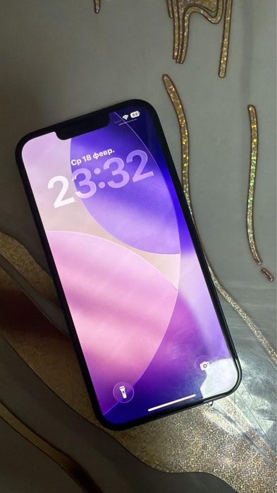 Айфон 13 с гарантией