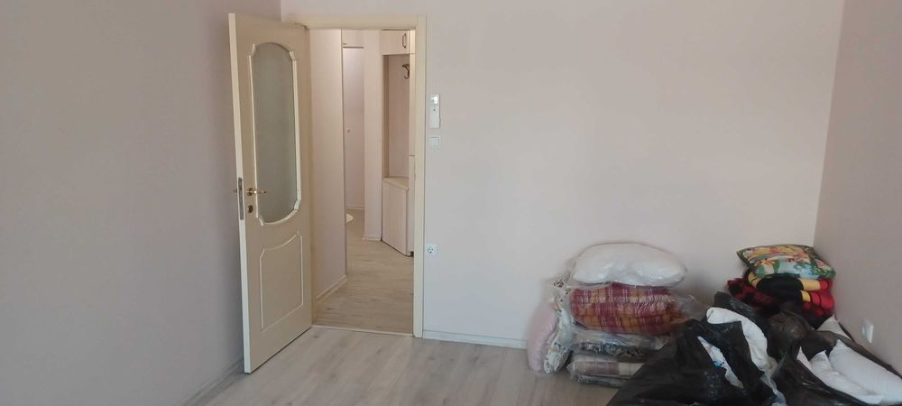 Дава се под наем Четиристаен апартамент в Русе, Център - 135 кв.м за 700 € - Снимка #14