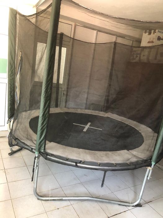 Trambulina pentru copii, cu plasa de protectie