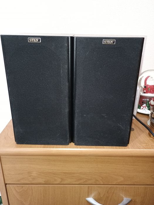 Акустические колонки Sven.