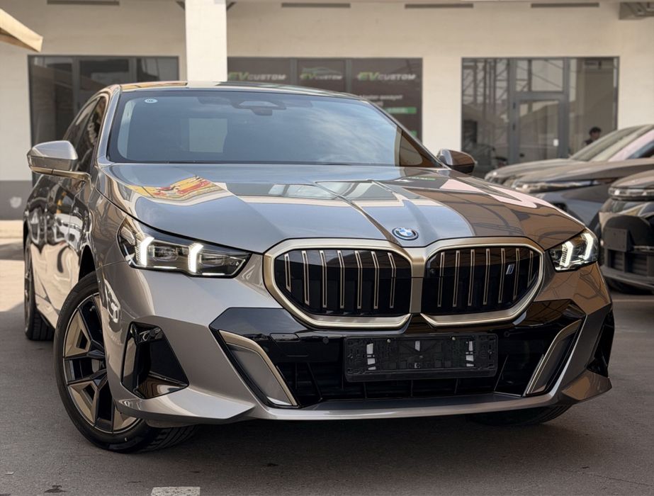 BMW i5 eDrive 35L под заказ от Terra Auto