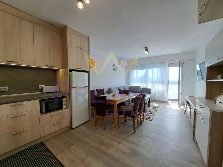 Дава се под наем Тристаен апартамент в Варна, Левски - 75 кв.м за 598.23 € - Снимка #2