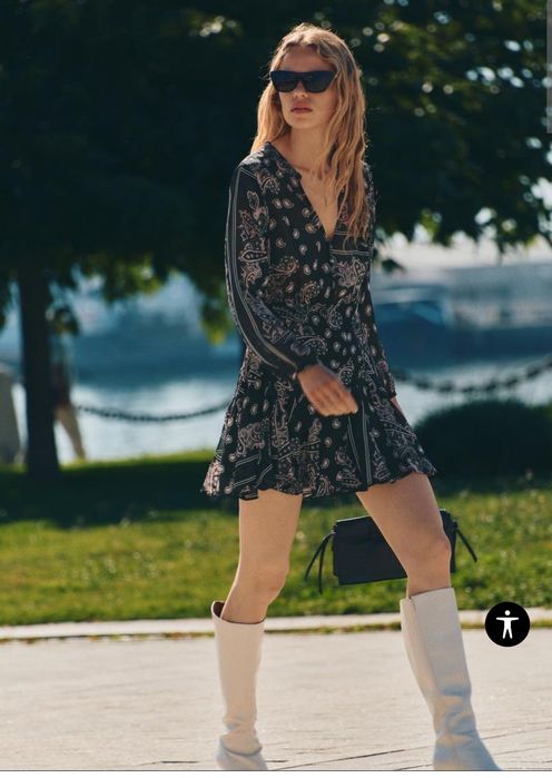 Рокля Зара  нова