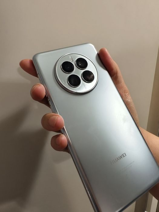 Huawei Mate 50 Смартфон