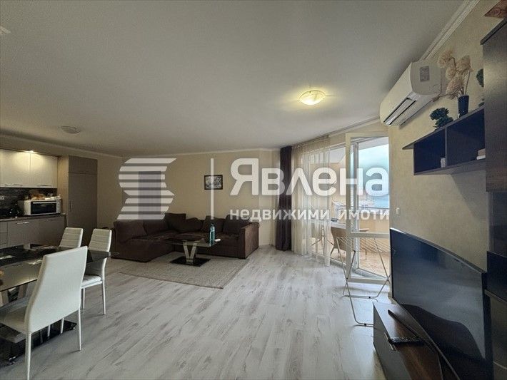 Продава се Тристаен апартамент в Свети Влас - 119 кв.м за 1900 €/кв.м - Снимка #1
