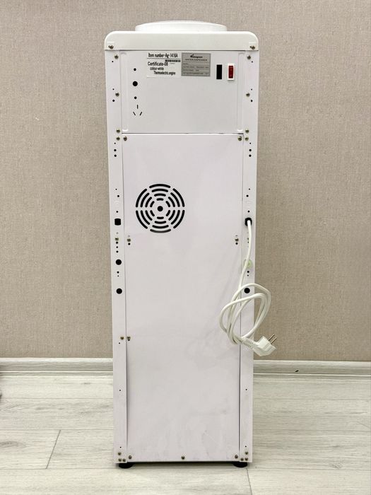 Продается кулер для воды Almagreen E1512A Белый