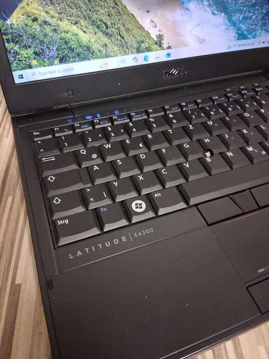 Laptop Dell Latitude E 4300