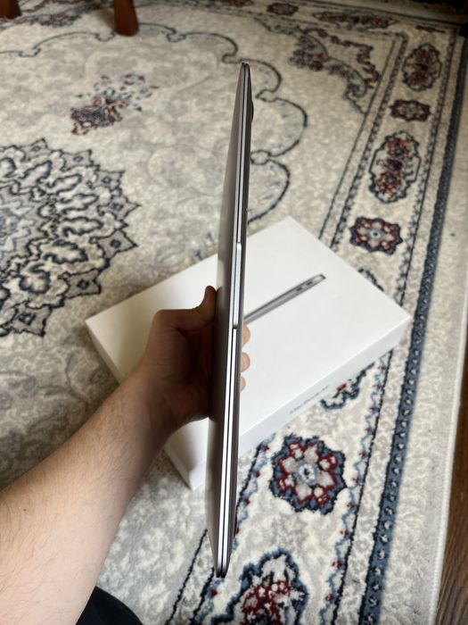 Macbook Air 2020 8/256