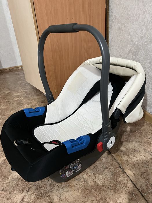 Продам автолюлька 0+
