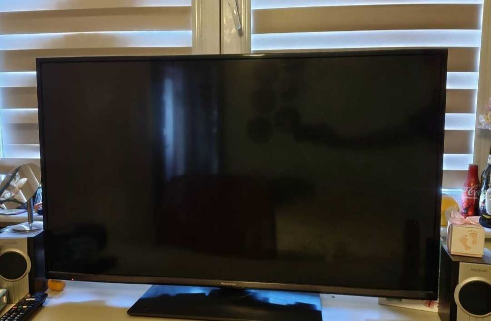 PANASONIC 43 '' Internet TV