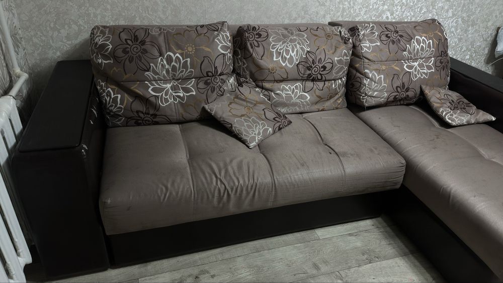 Продам диван раскладной