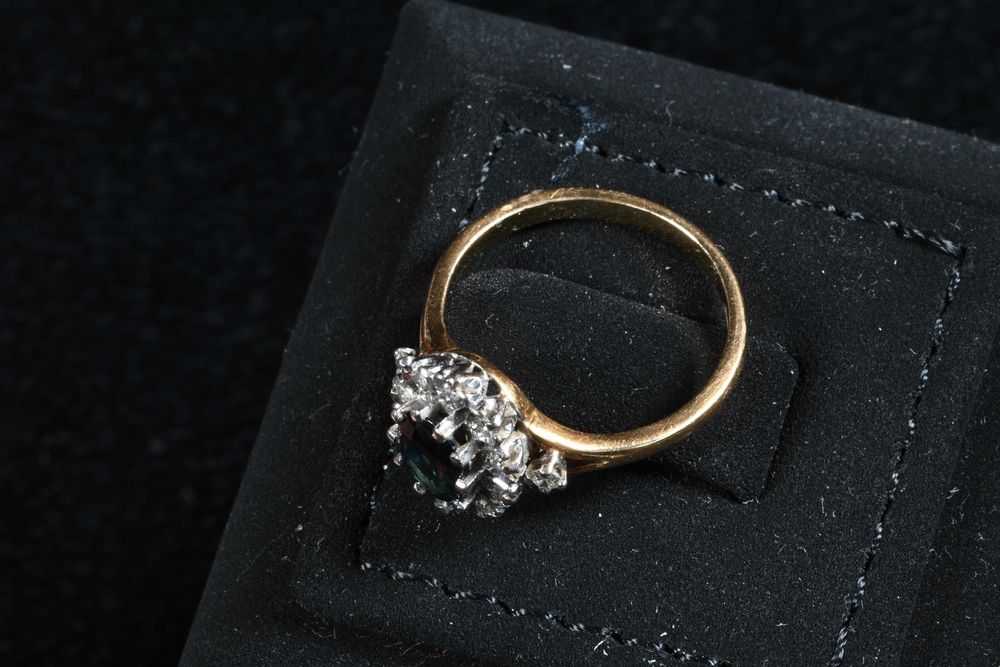 Пръстен Злато 750 и Платина с Диаманти и Сапфир Размер 51