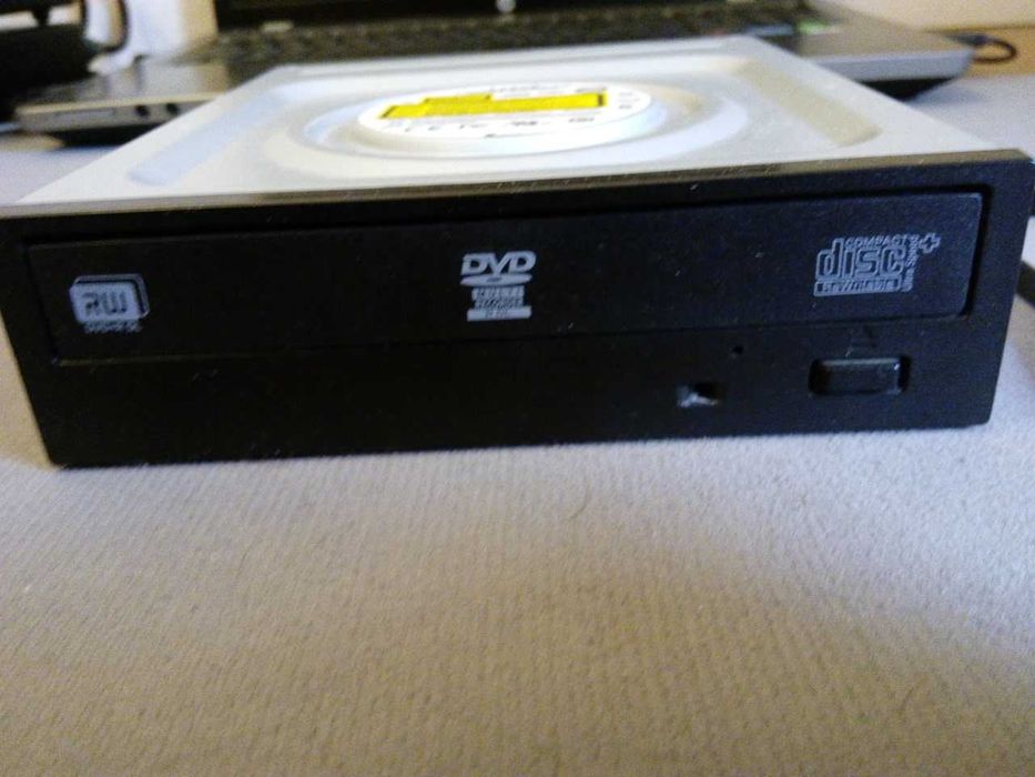 дискавод пишуший DVD RW