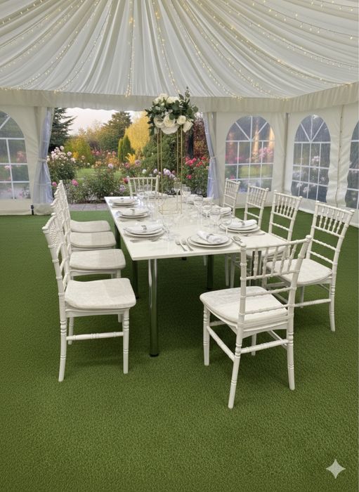 Inchiriez mese si scaune pentru evenimente