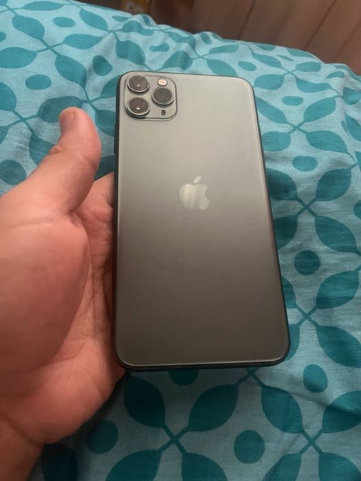 11 про макс АКБ 90%