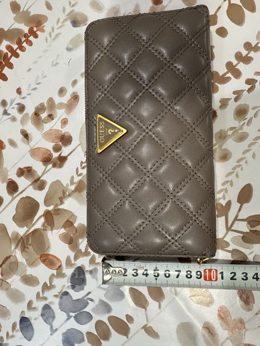 Дамска Портмоне Guess оригинално