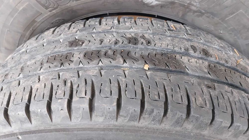 Продавам 4бр летни гуми Michelin Agilis Camping 225/75 R 16CP