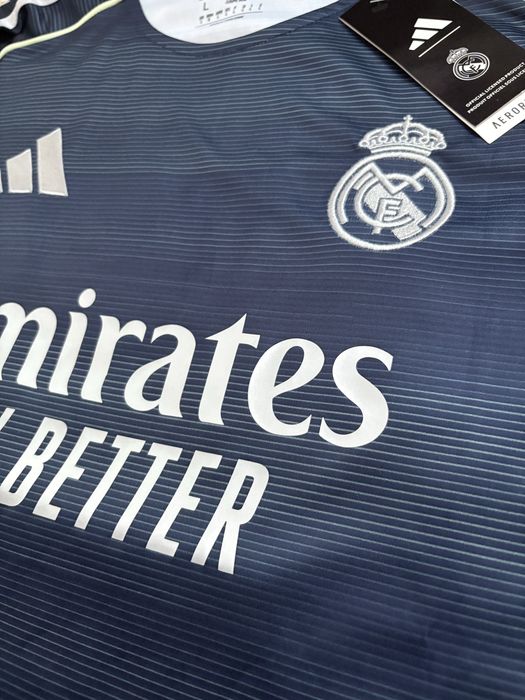 Футболен екип Real Madrid на Mbappe размер L