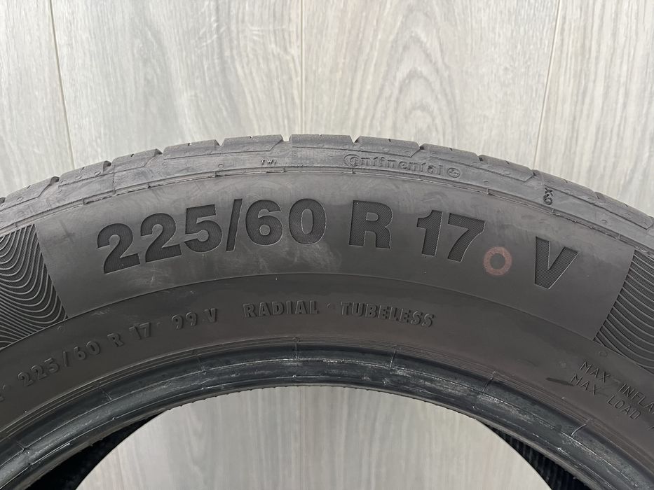 Летни гуми 225/60/17 Continental