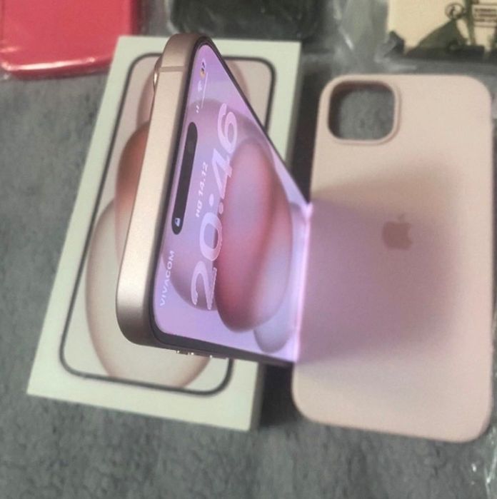 iPhone 15 plus /pink