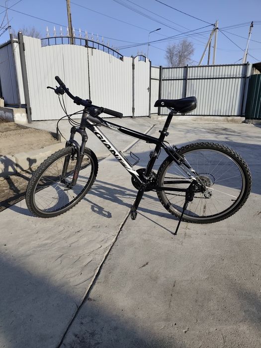 Продам Giant, на 26 колёсах