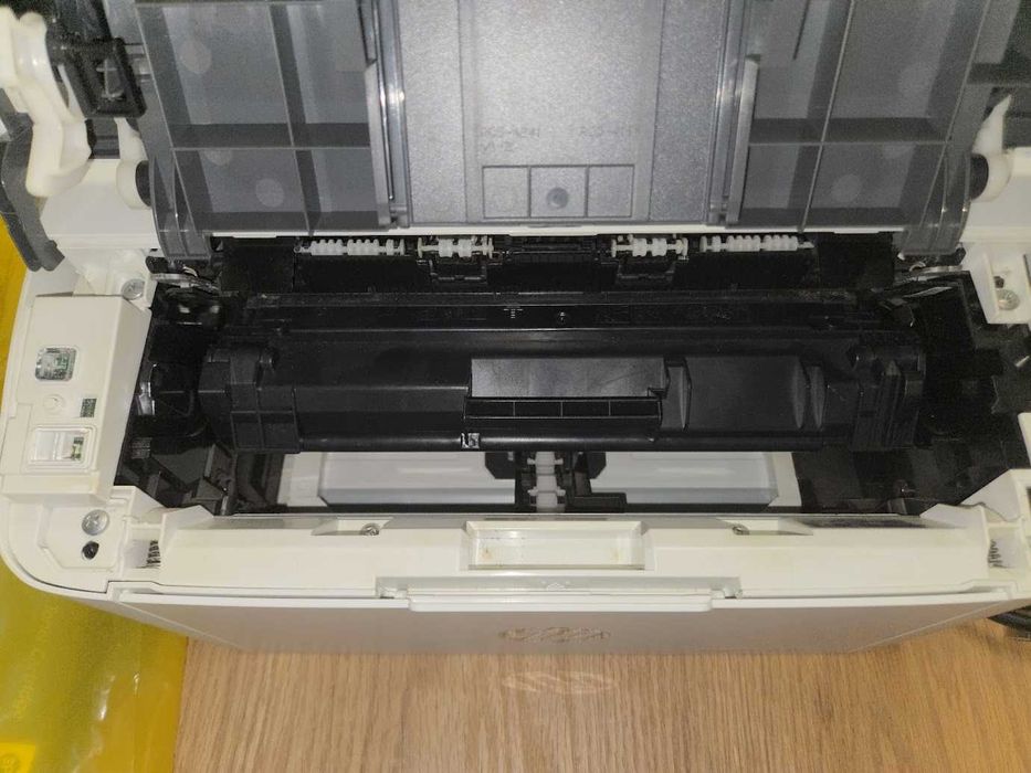 Imprimanta HP LserJet Pro M15W alb/negru, wireless