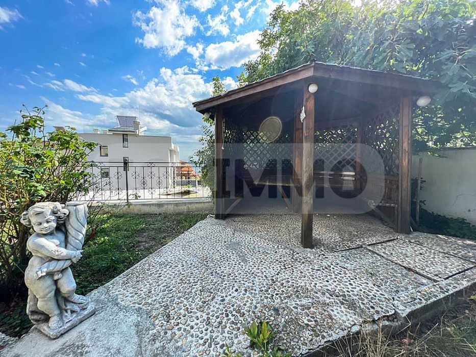 Продава се Къща в Варна, м-т Траката - 282 кв.м за 3032 €/кв.м - Снимка #19